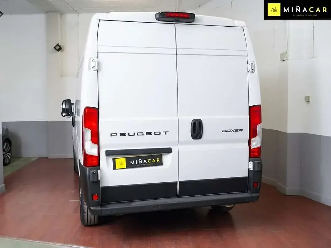 Usado Peugeot Boxer 120 CV (88 kW) 2024 Blanco Van