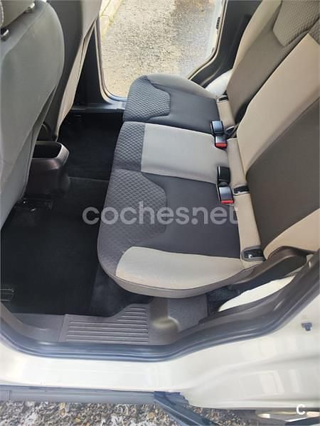 Usado Ford Tourneo Courier Trend 75 CV (55 kW) 2019 Blanco Monovolumen
