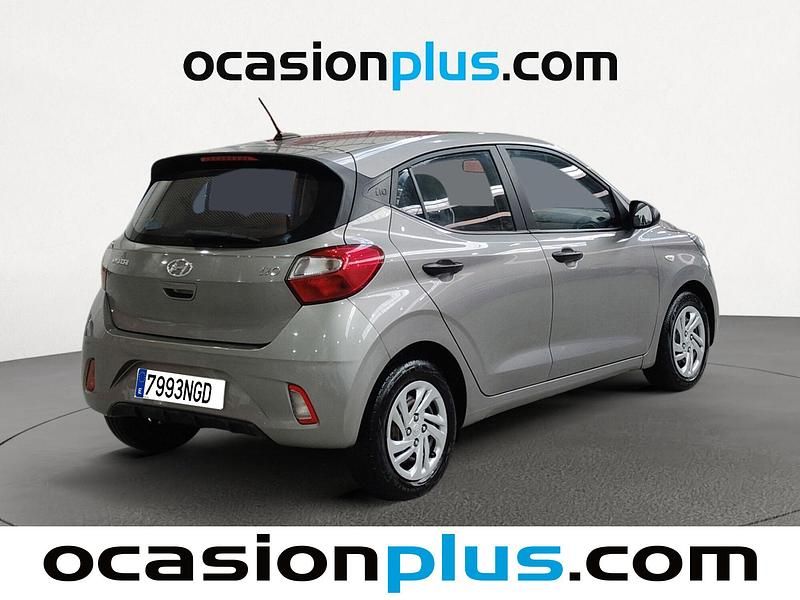 Usado Hyundai i10 67 CV (49 kW) 2022 Gris / plata Utilitario