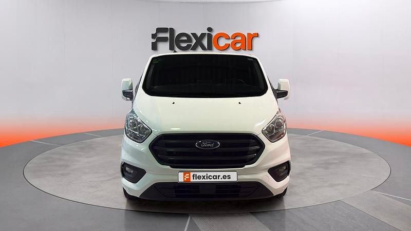 Usado Ford Tourneo Titanium 150 CV (110 kW) 2022 Blanco Monovolumen