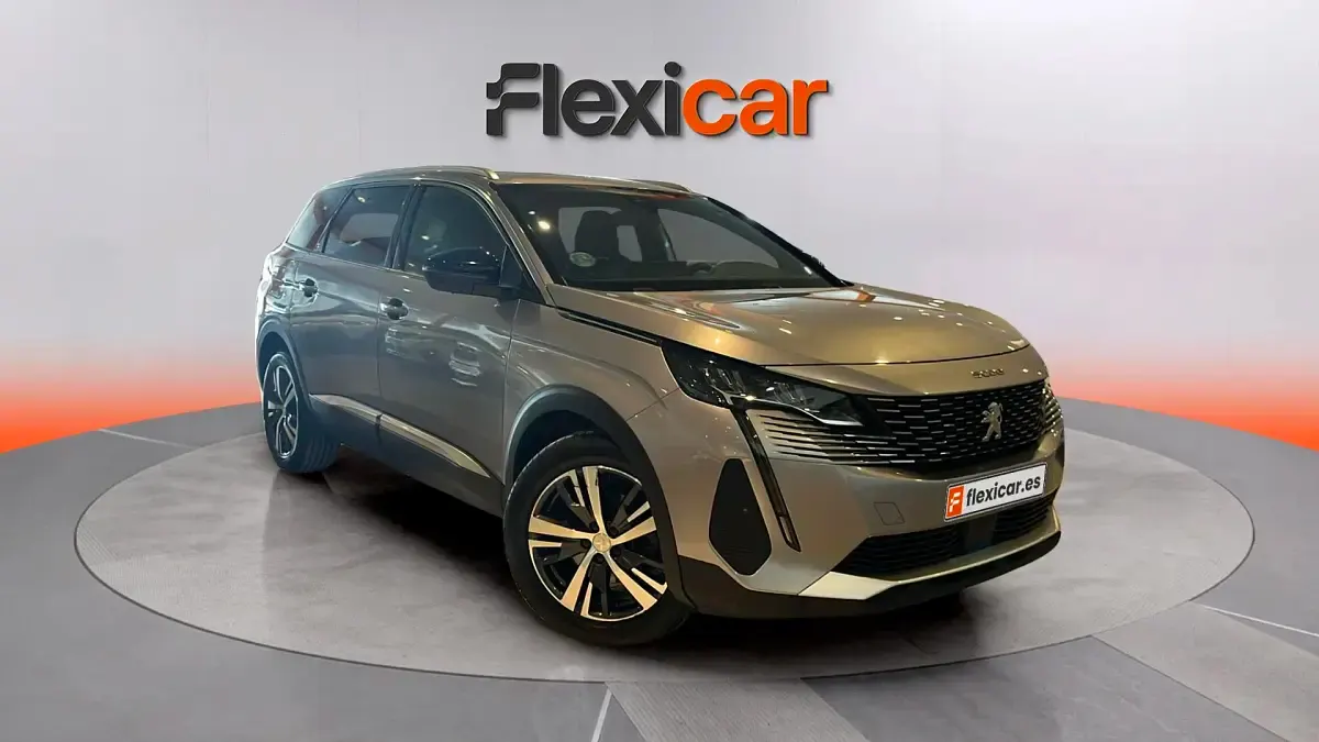 Usado Peugeot 5008 Allure 130 CV (95 kW) 2024 SUV