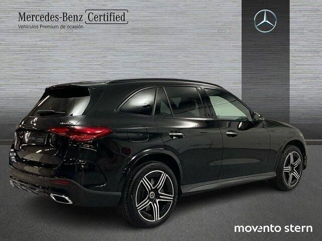Usado Mercedes GLC300e 313 CV (230 kW) 2024 Negro obsidiana SUV