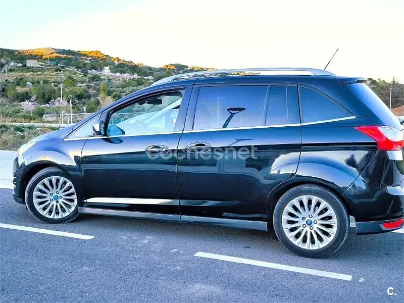 Usado Ford Grand C-Max Titanium 115 CV (84 kW) 2011 Negro Monovolumen