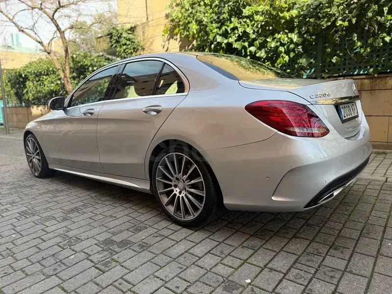 Usado Mercedes C220 170 CV (125 kW) 2017 Gris / plata Berlina