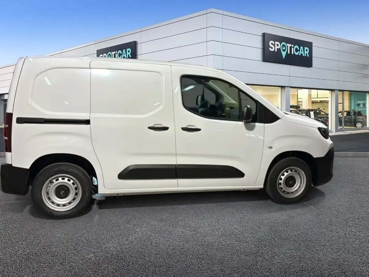 Nuevo Citroën Berlingo 102 CV (75 kW) 2025 Blanco Monovolumen