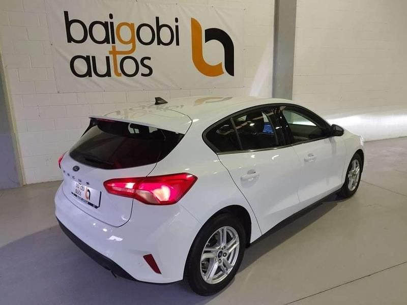 Usado Ford Focus Trend+ 120 CV (88 kW) 2022 Blanco Utilitario