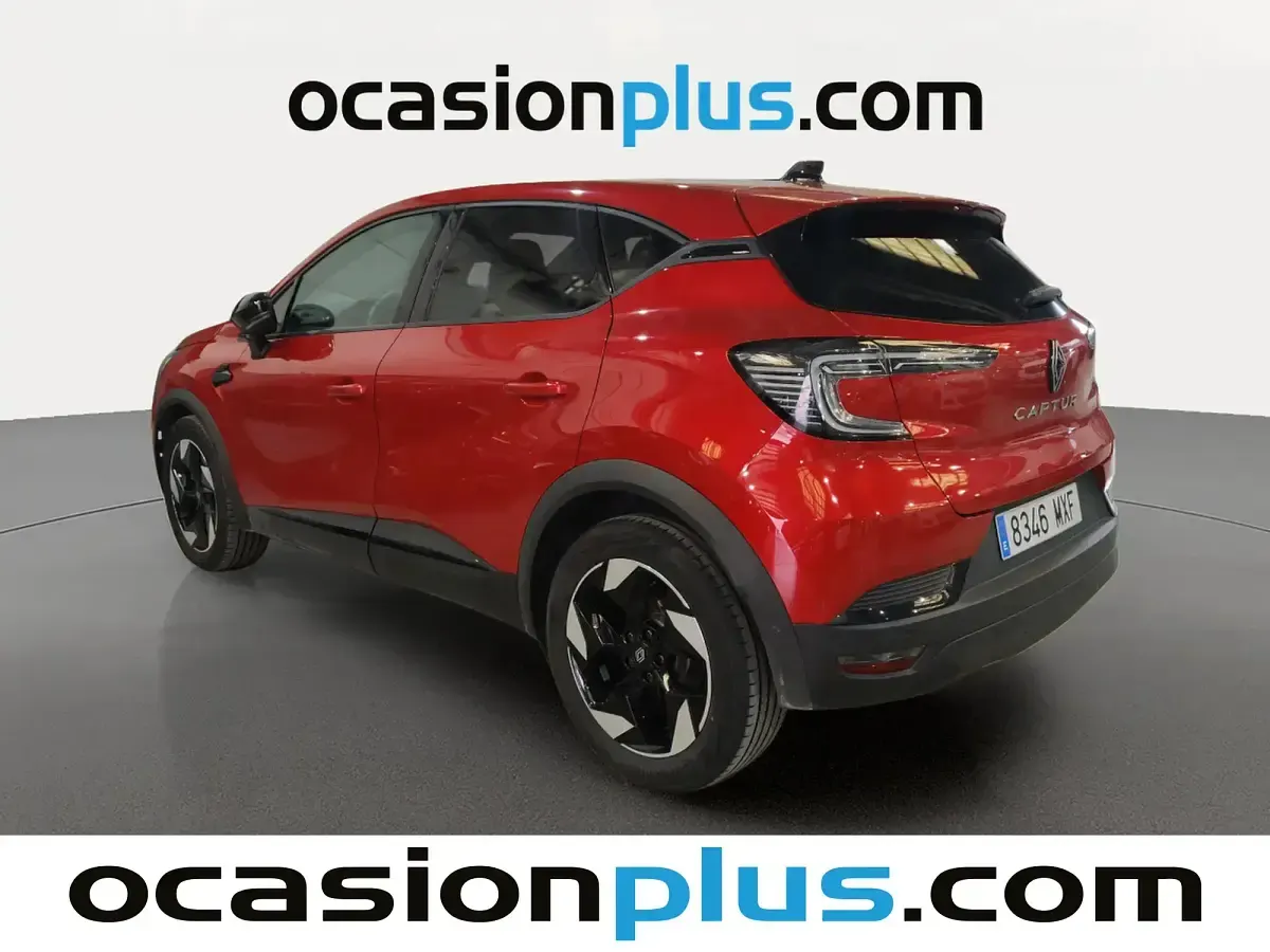 Usado Renault Captur Techno 90 CV (66 kW) 2024 Rojo SUV