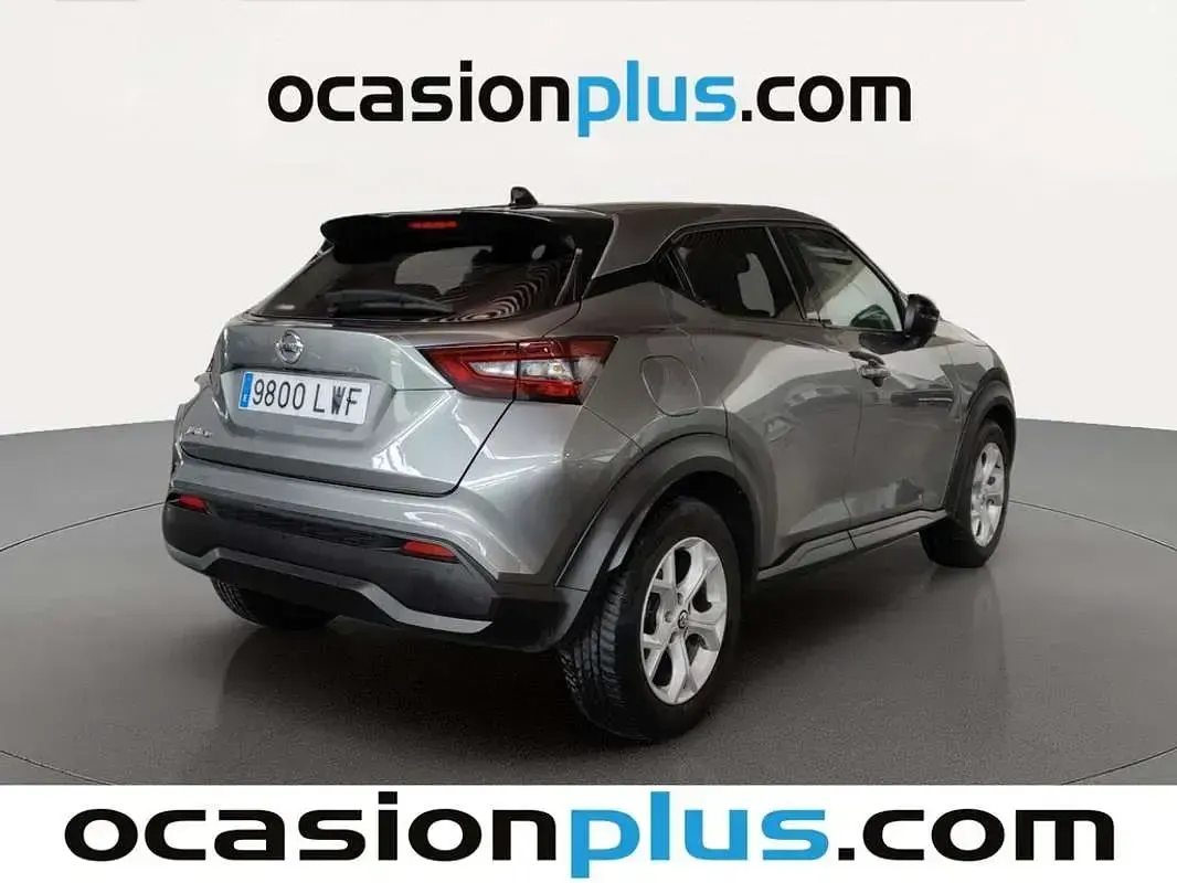 Usado Nissan Juke N-Connecta 114 CV (83 kW) 2022 Gris SUV
