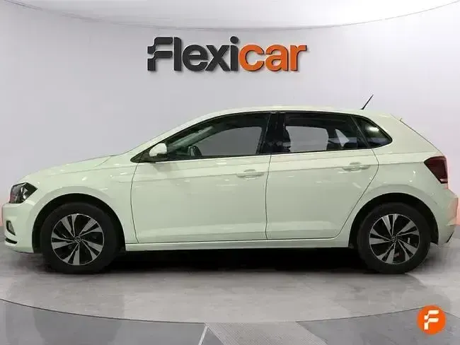 Usado VW Polo Advance 95 CV (69 kW) 2021 Blanco Berlina