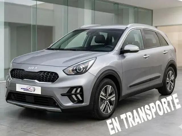 Usado Kia Niro 105 HP (77 kW) 2022 Cinzento SUV