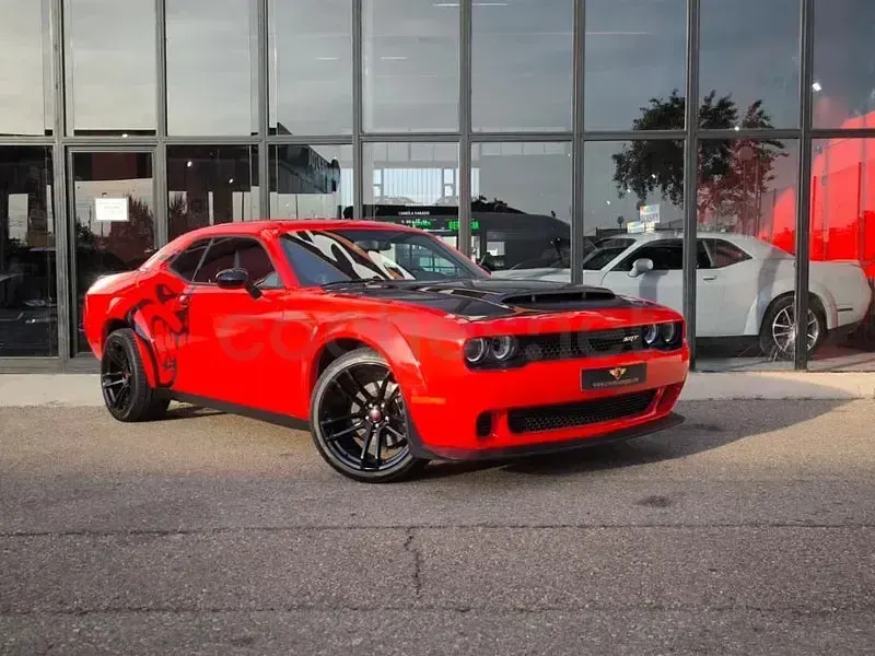 Usado Dodge Challenger SXT 303 CV (222 kW) 2023 Rojo Coupe