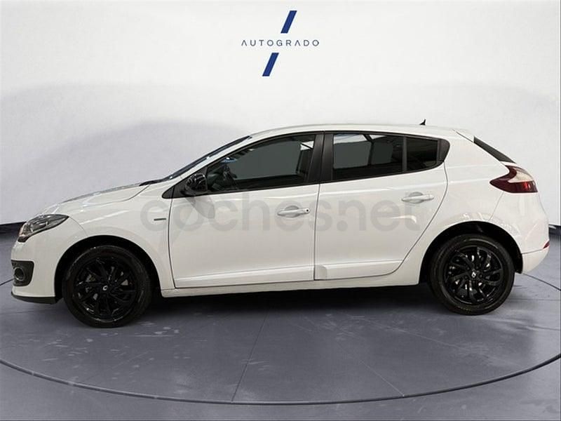 Usado Renault Mégane LIMITED 115 CV (84 kW) 2015 Blanco Berlina