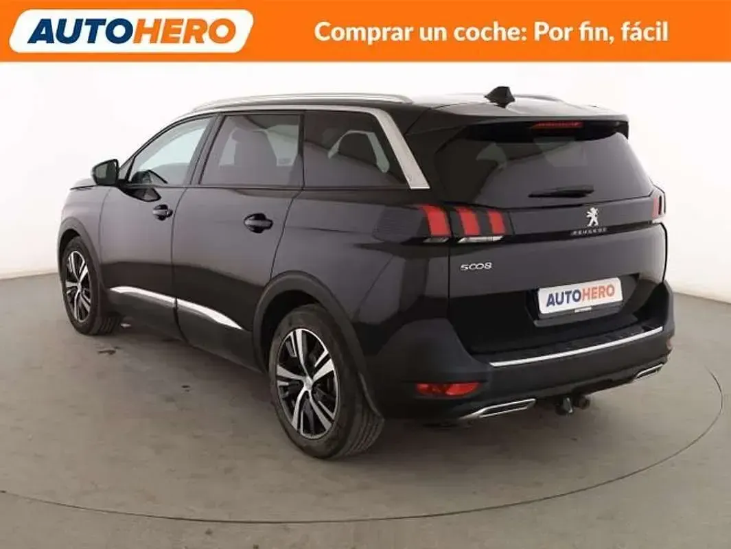 Usado Peugeot 5008 Allure 131 CV (96 kW) 2019 Negro SUV