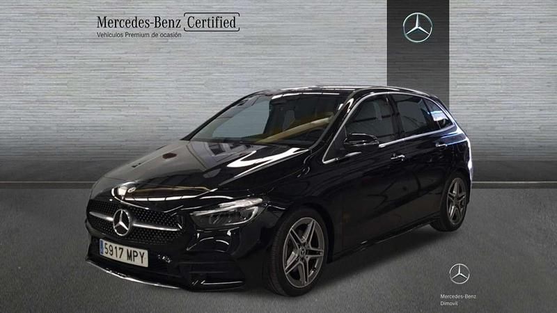 Usado Mercedes B180 116 CV (85 kW) 2024 Negro Monovolumen