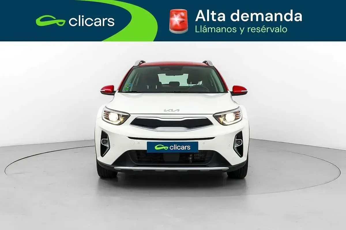 Usado Kia Stonic 120 CV (88 kW) 2021 Blanco SUV