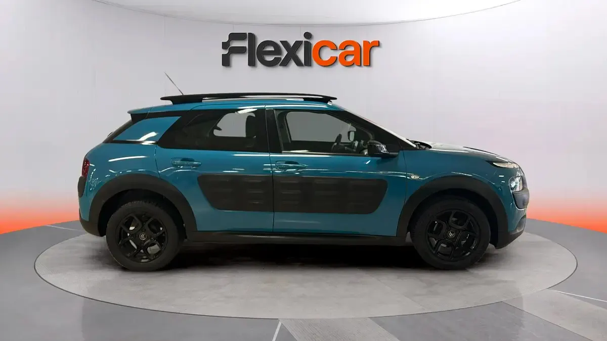Usado Citroën C4 Feel 82 CV (60 kW) 2018 Azul Berlina