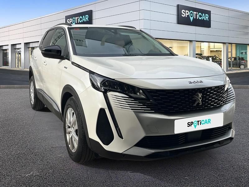 Usado Peugeot 3008 Active 130 CV (95 kW) 2021 Blanco SUV