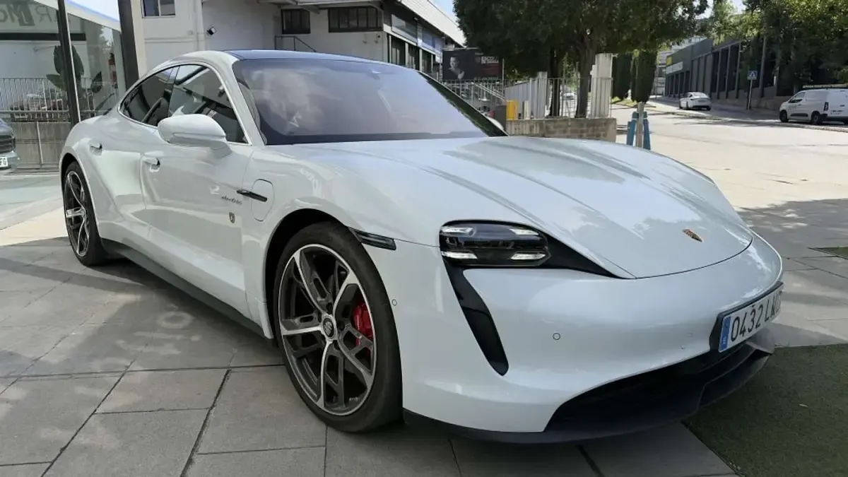 Usado Porsche Taycan 4S 389 kW (530 CV) 2021 Blanco Berlina