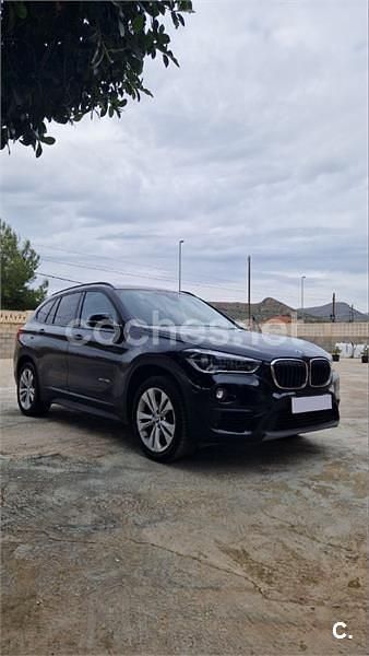 Usado BMW X1 Comfort Edition 150 CV (110 kW) 2018 Negro SUV