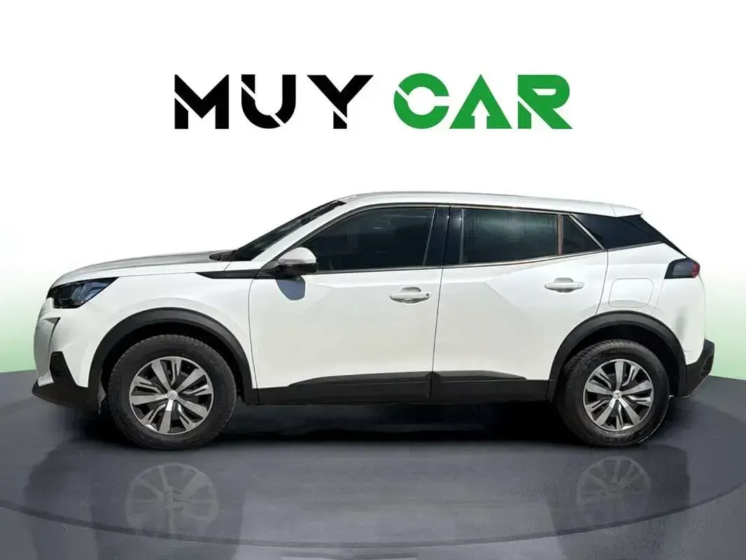 Usado Peugeot 2008 Active 110 CV (80 kW) 2021 Blanco SUV