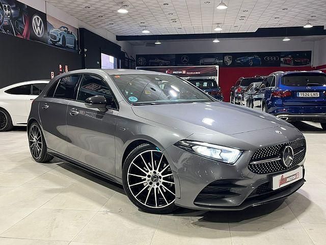 Usado Mercedes A150 150 CV (110 kW) 2021 Gris