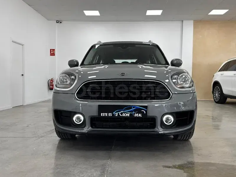 Usado Mini One Countryman 102 CV (75 kW) 2020 Gris / plata SUV