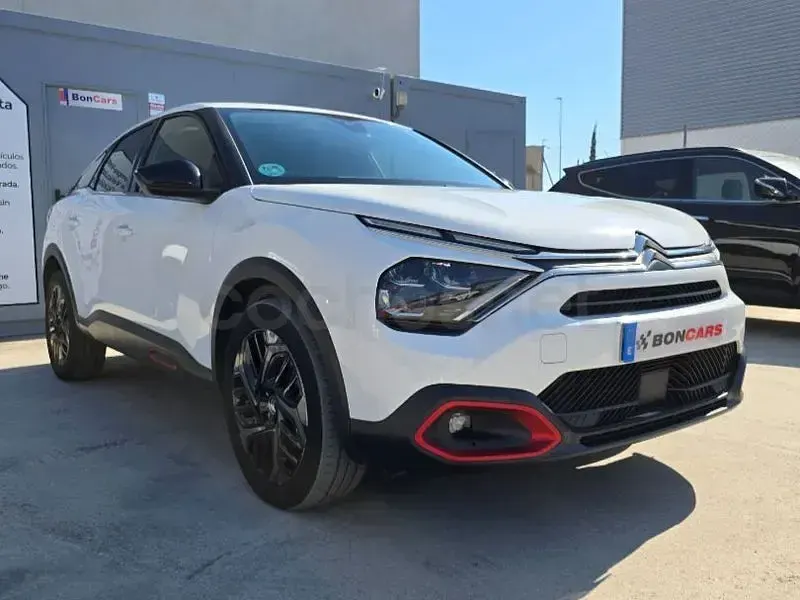 Usado Citroën C4 Feel 110 CV (80 kW) 2022 Blanco Berlina