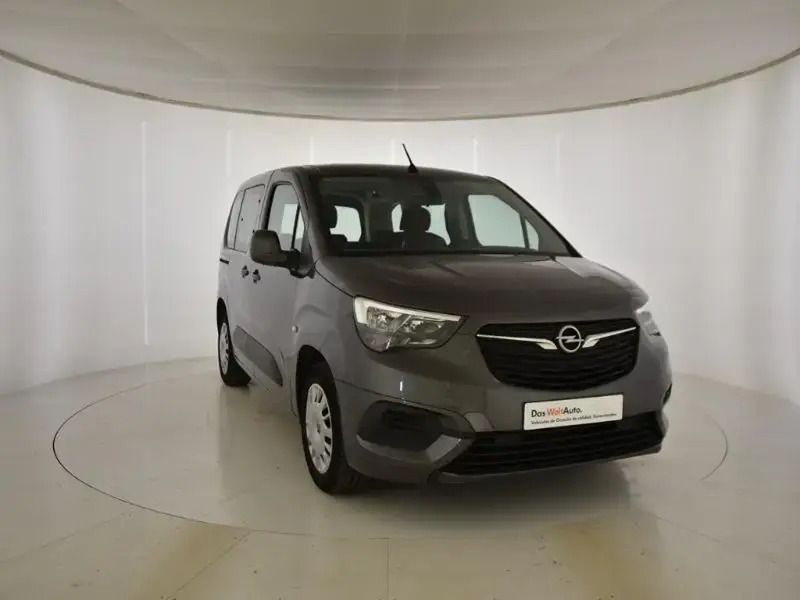 Usado Opel Combo Life Expression 110 CV (80 kW) 2020 Marron Berlina