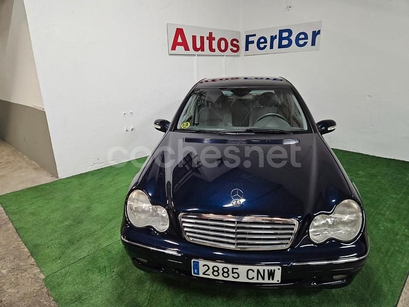 Usado Mercedes C200 Elegance 163 CV (119 kW) 2004 Azul Berlina