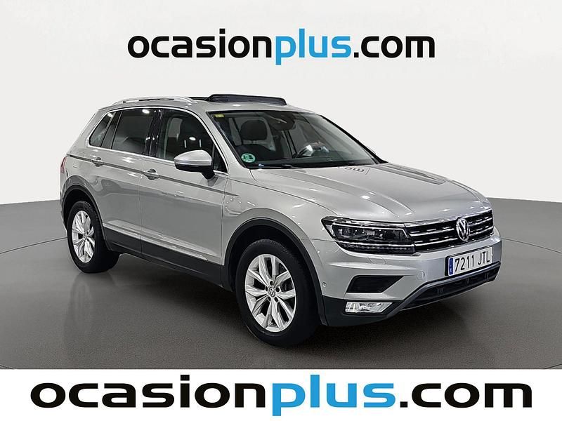 Usado VW Tiguan Sportline 190 CV (139 kW) 2016 Gris SUV