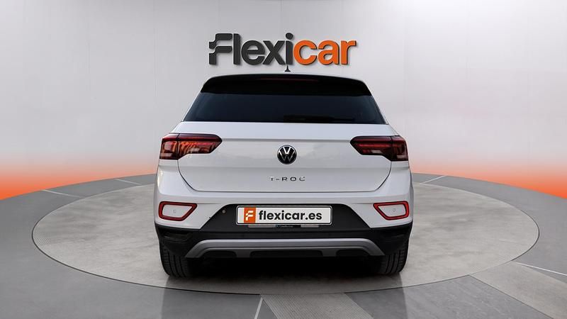 Usado VW T-Roc 116 CV (85 kW) 2025 Blanco SUV