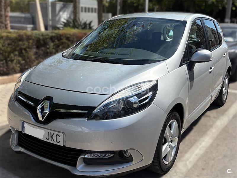 Gris / plata Usado 2015 Renault Scénic III Monovolumen | 8900 € (Precio justo) - Imagen 1/4