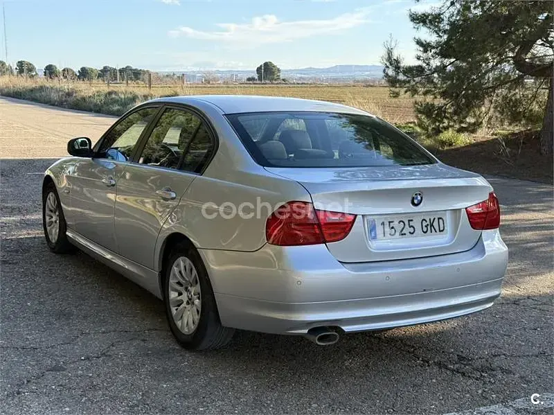 Usado BMW 320 163 HP (119 kW) 2008 Cinzento Sedan
