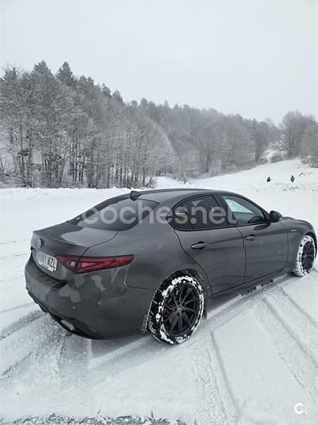 Gris / plata Usado 2019 Alfa Romeo Giulia Veloce Berlina | 27.000 € (Buen precio) - Imagen 1/4