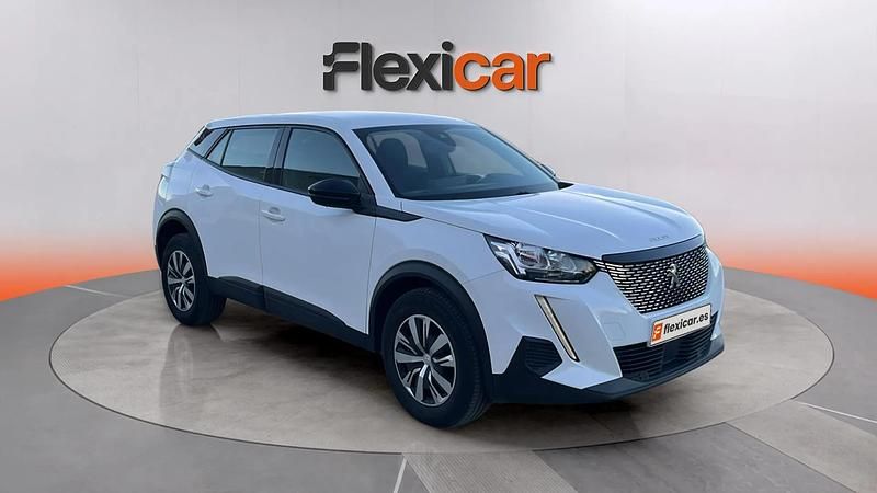 Usado Peugeot 2008 Active 110 CV (80 kW) 2022 Blanco SUV