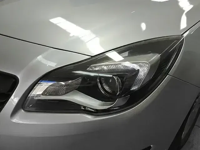 Usado Opel Insignia Business 136 CV (100 kW) 2017 Gris Familiar