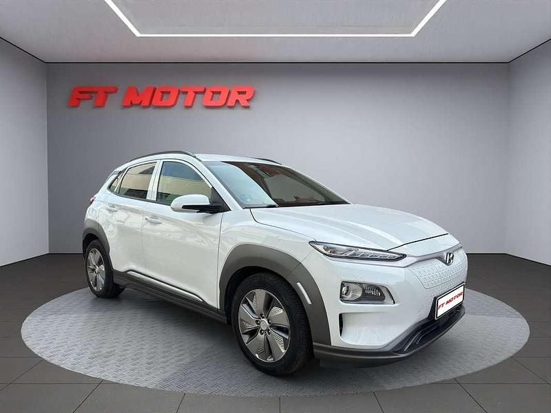 Blanco Usado 2021 Hyundai Kona SUV | 11.499 € (Un poco caro) - Imagen 1/4