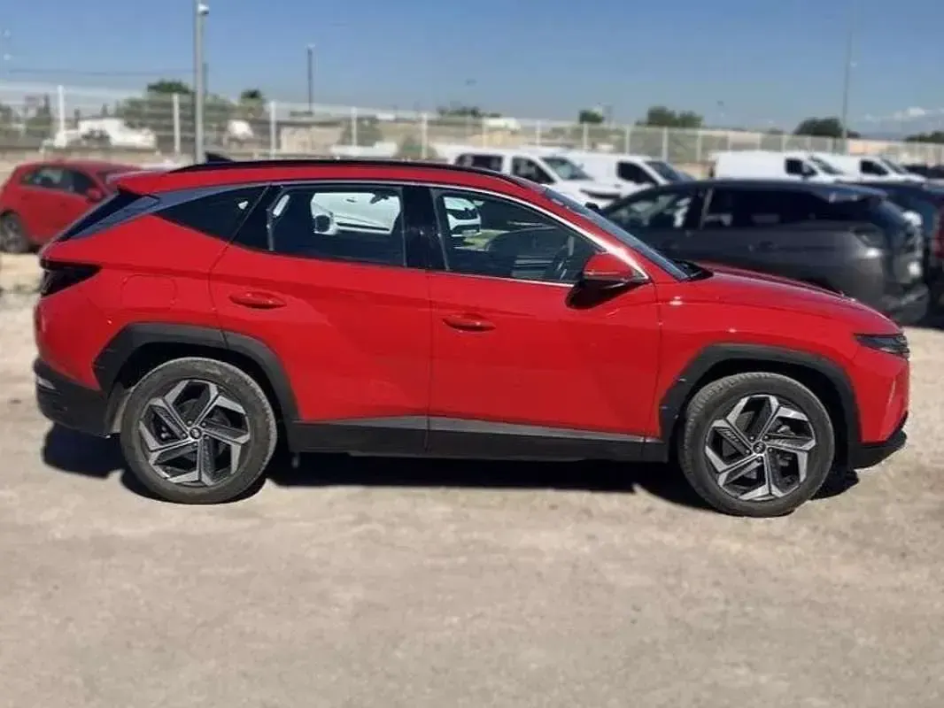 Usado Hyundai Tucson 265 CV (194 kW) 2022 Rojo SUV