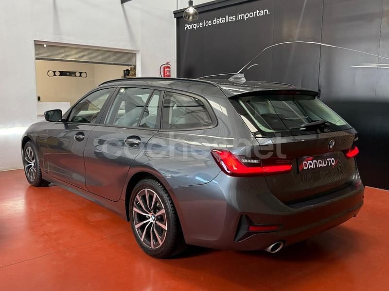 Usado BMW 320e 190 CV (139 kW) 2021 Gris / plata Familiar