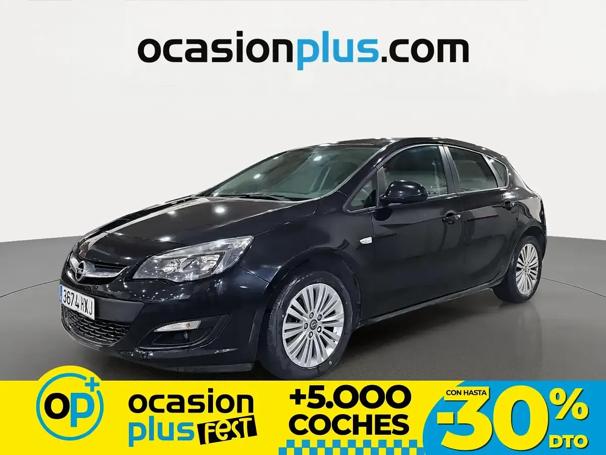 Usado Opel Astra Excellence 110 CV (80 kW) 2014