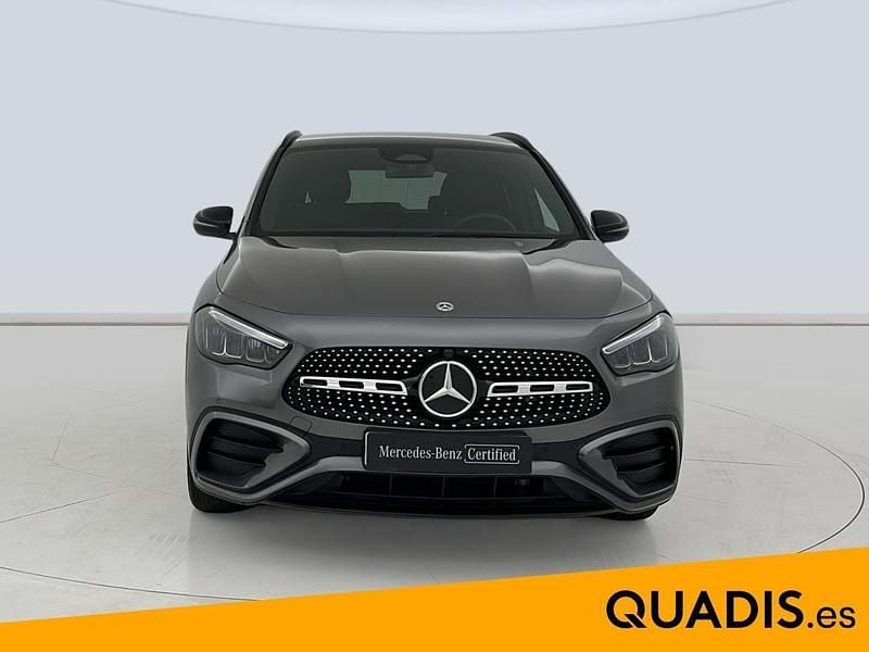 Usado Mercedes GLA200 150 CV (110 kW) 2025 Gris SUV