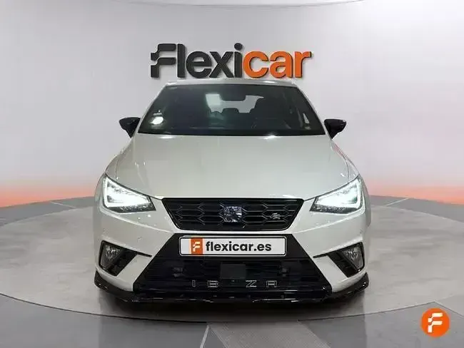 Usado Seat Ibiza FR 110 CV (80 kW) 2020 Blanco Utilitario