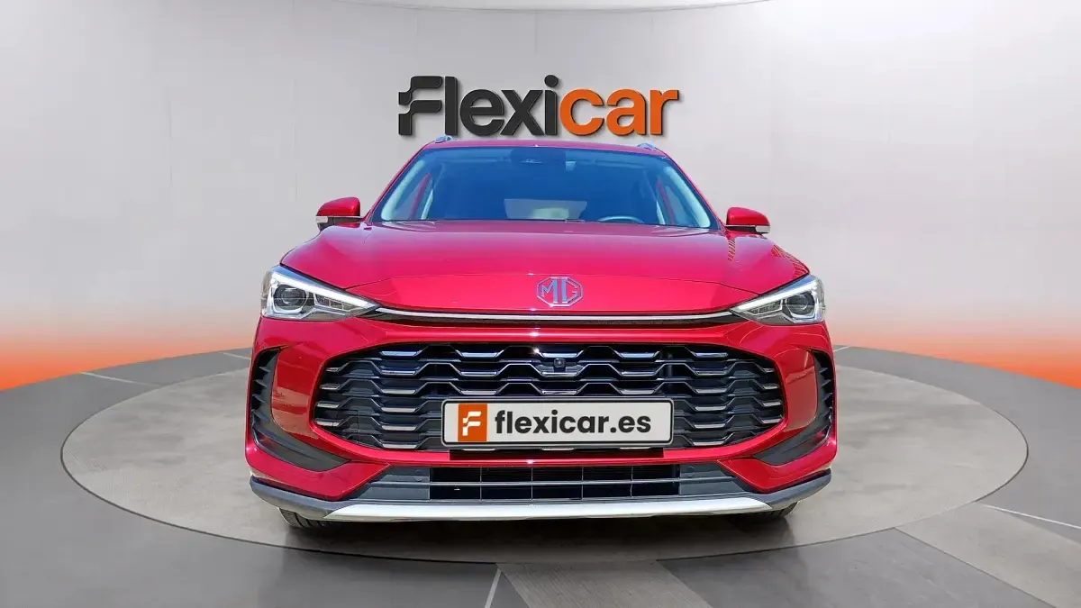 Usado MG ZS Luxury 197 CV (144 kW) 2025 Rojo SUV