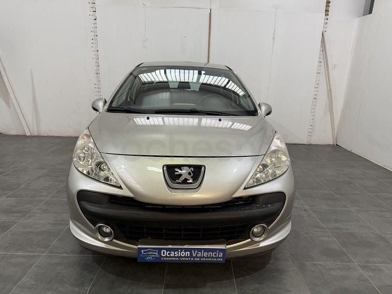 Usado Peugeot 207 95 CV (69 kW) 2008 Gris / plata Berlina