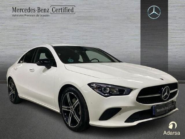 Usado Mercedes CLA200 163 CV (119 kW) 2023 Blanco polar