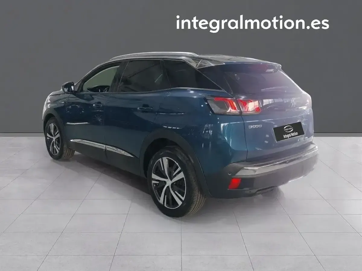 Usado Peugeot 3008 Allure 130 CV (95 kW) 2022 Azul SUV