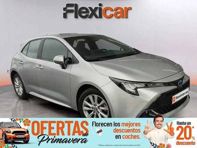 Usado Toyota Corolla Active 140 CV (102 kW) 2024 Gris / plata Berlina
