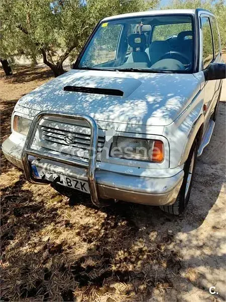 Usado Suzuki Vitara 75 CV (55 kW) 2000 Blanco SUV