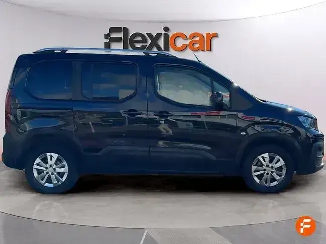 Usado Peugeot Rifter Allure 100 CV (73 kW) 2020 Negro Monovolumen