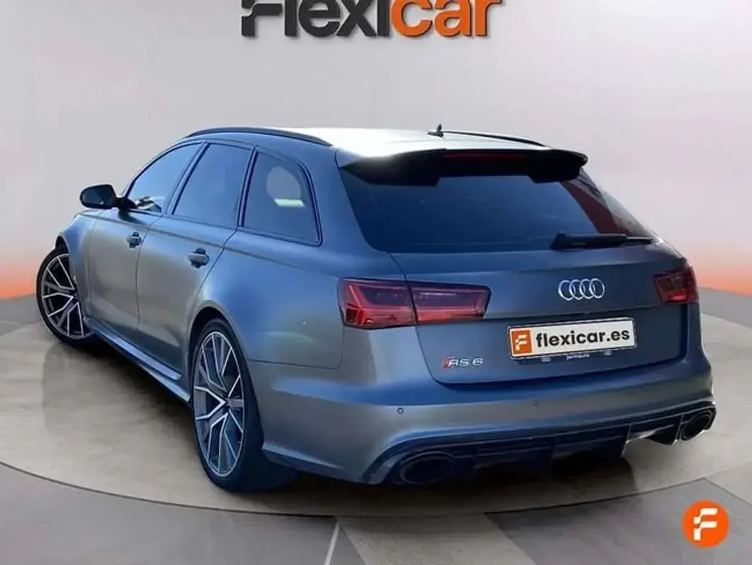 Usado Audi RS6 Performance 605 CV (444 kW) 2017 Gris Familiar